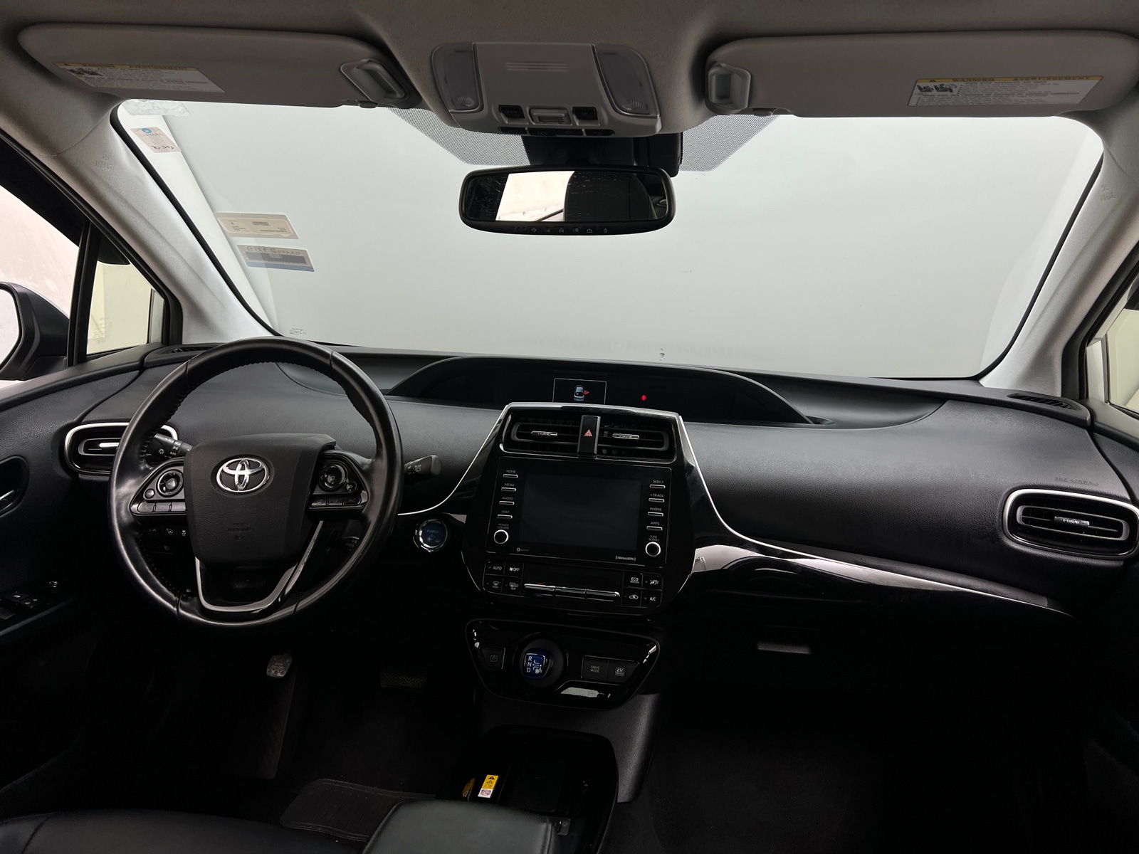 Thumbnail: 2022 Toyota Prius - 2