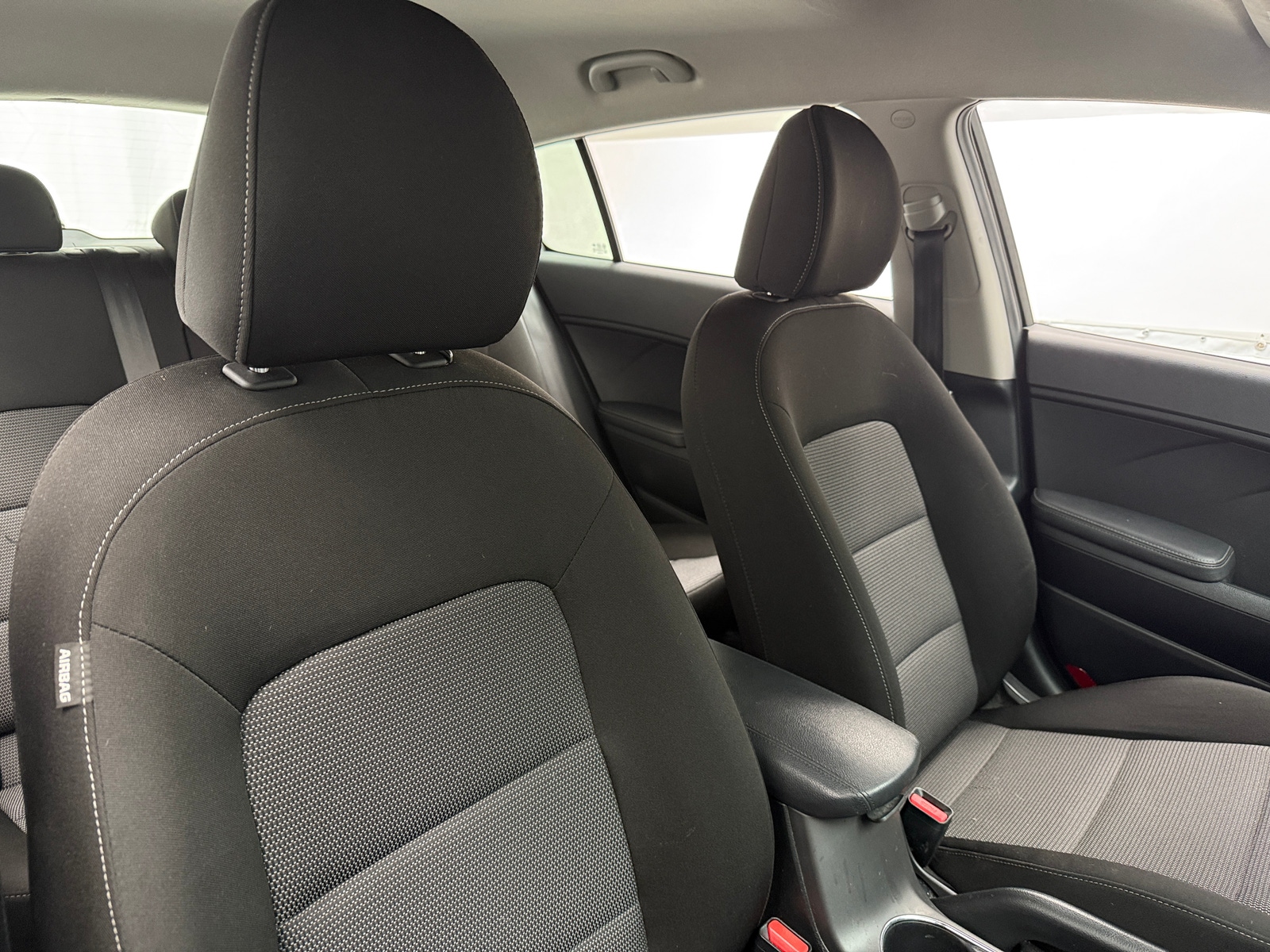 Thumbnail: 2017 Kia Forte - 2