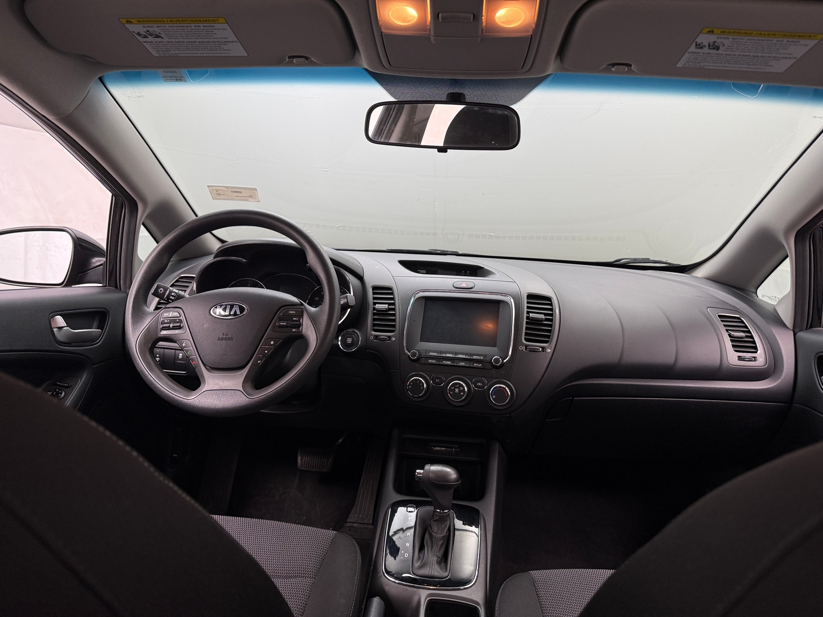 Thumbnail: 2017 Kia Forte - 3