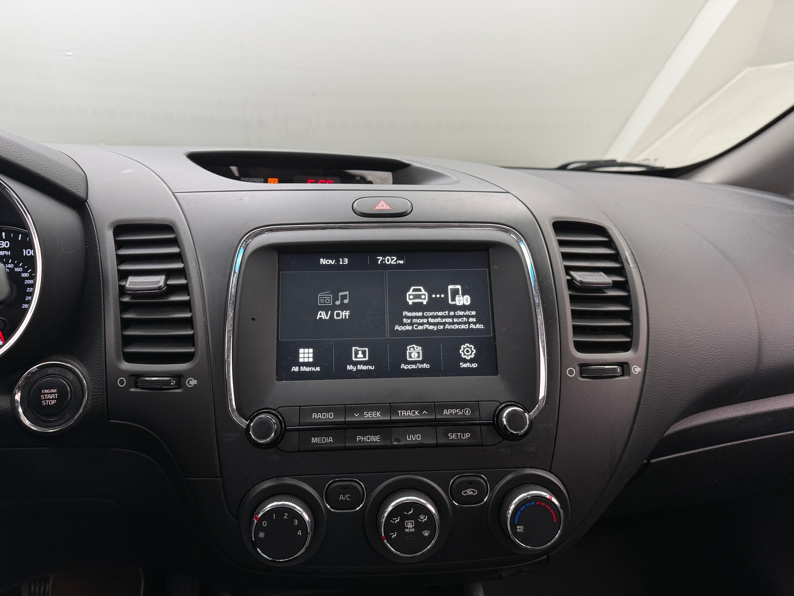 Thumbnail: 2017 Kia Forte - 4