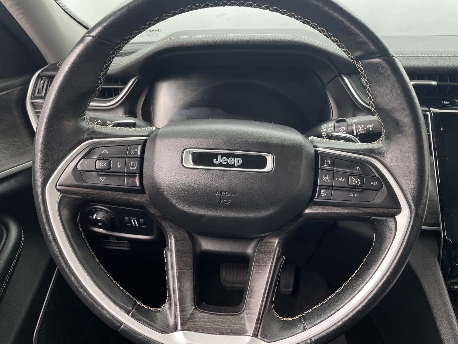 Thumbnail: 2021 Jeep Grand Cherokee L - 4