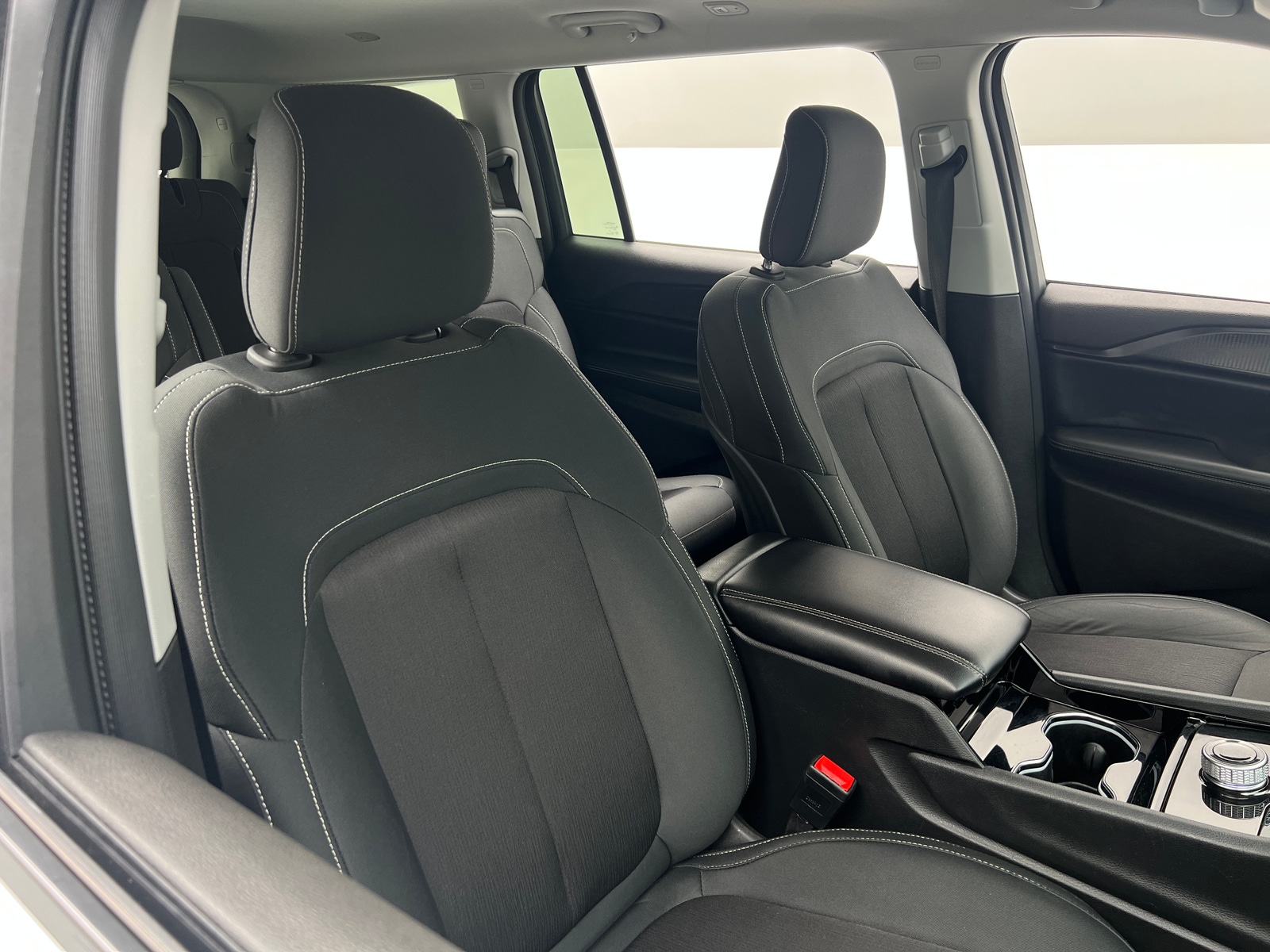 Thumbnail: 2023 Jeep Grand Cherokee L - 2