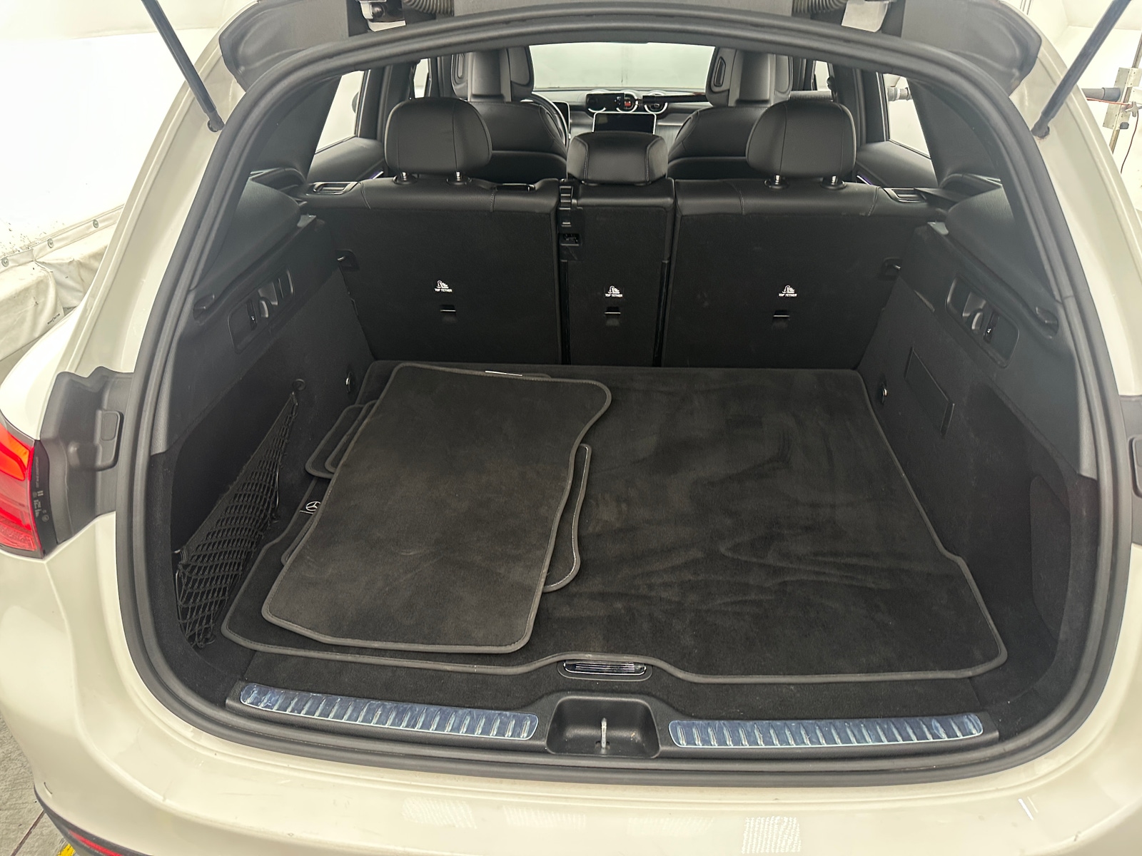 Thumbnail: 2024 Mercedes-Benz GLC - 6