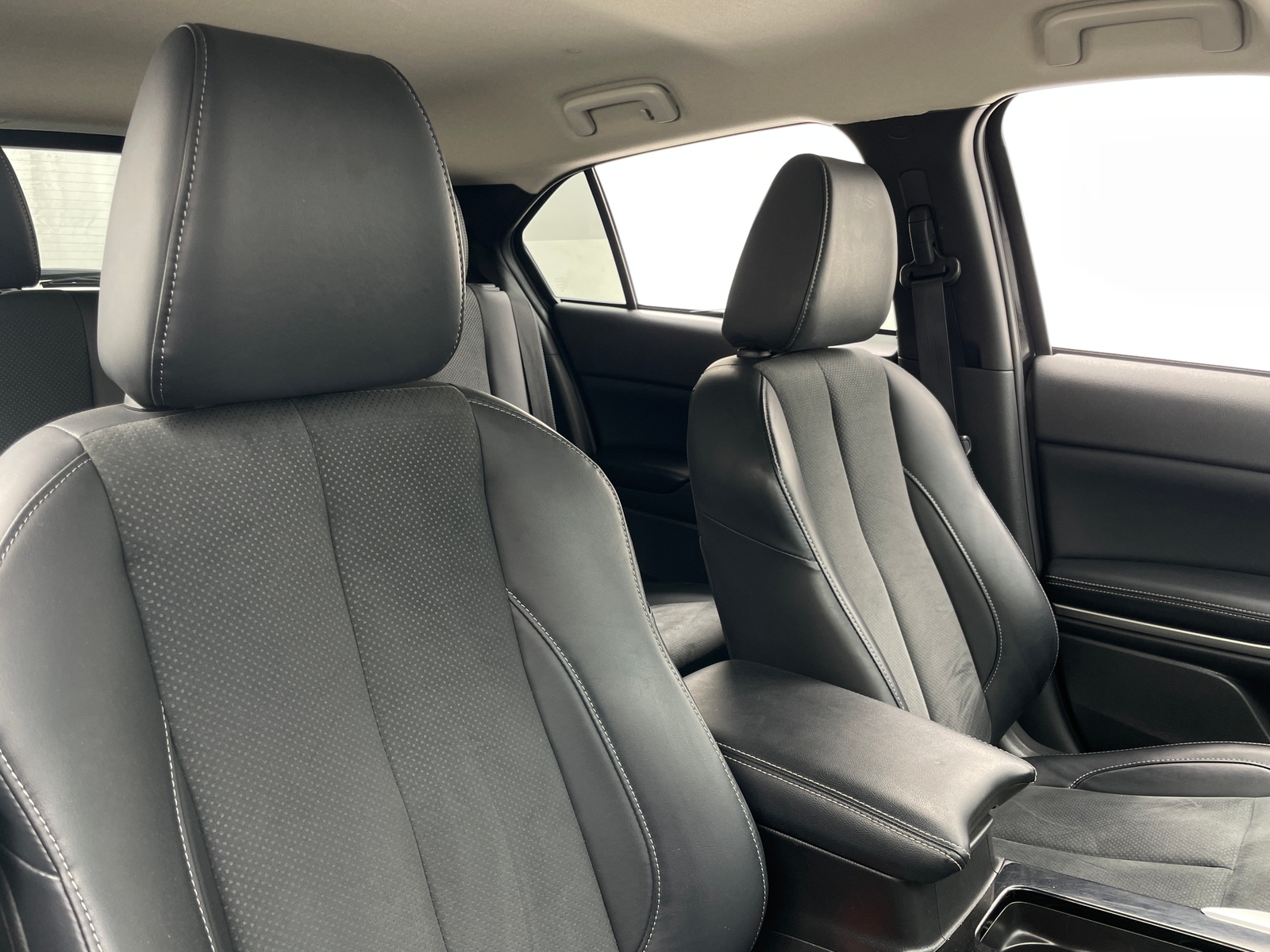 Thumbnail: 2024 Mitsubishi Eclipse Cross - 2