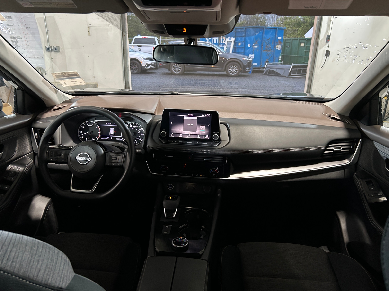 Thumbnail: 2022 Nissan Rogue - 3