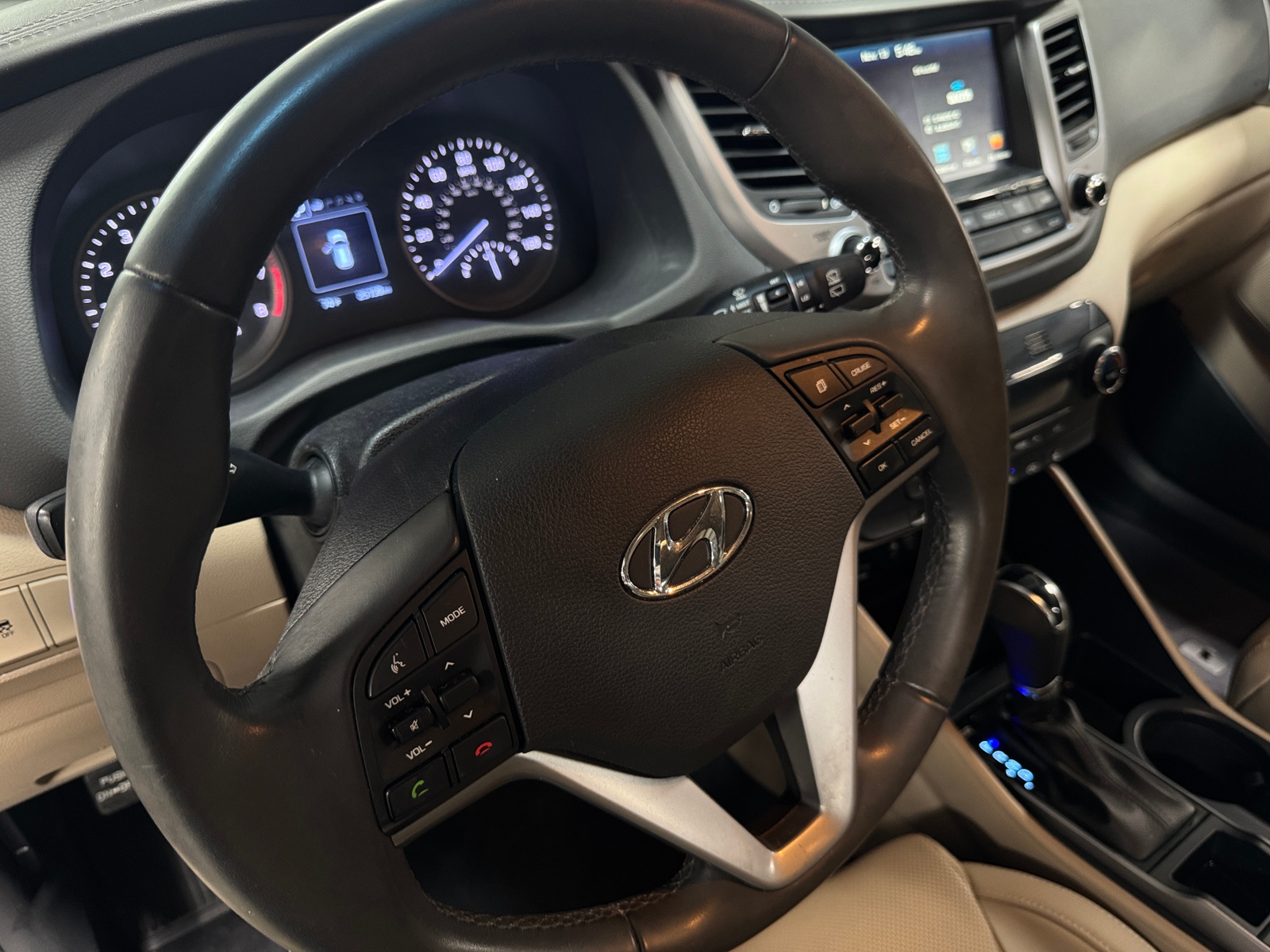 Thumbnail: 2017 Hyundai Tucson - 4