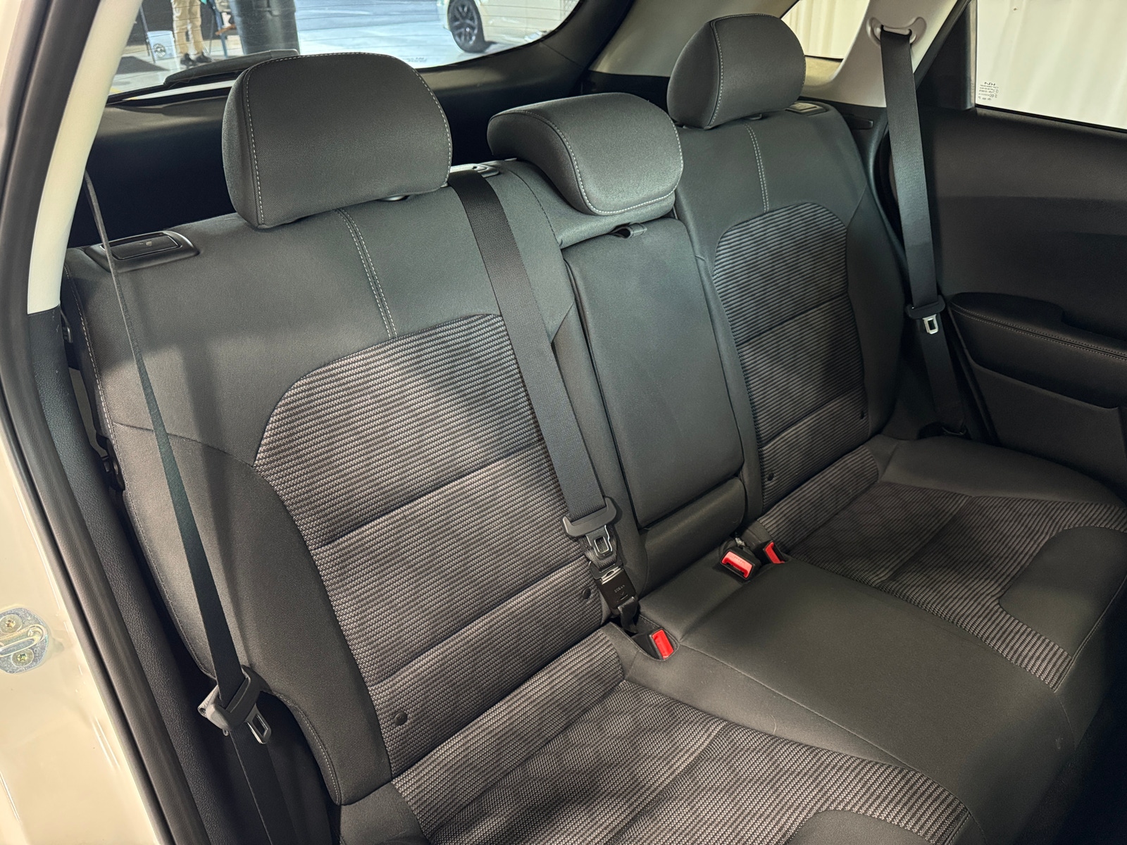 Thumbnail: 2022 Kia Niro - 6