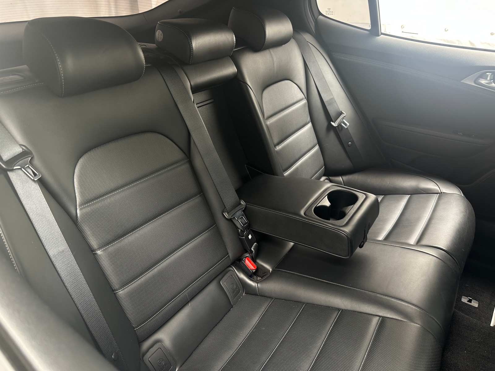 Thumbnail: 2020 Kia Stinger - 5