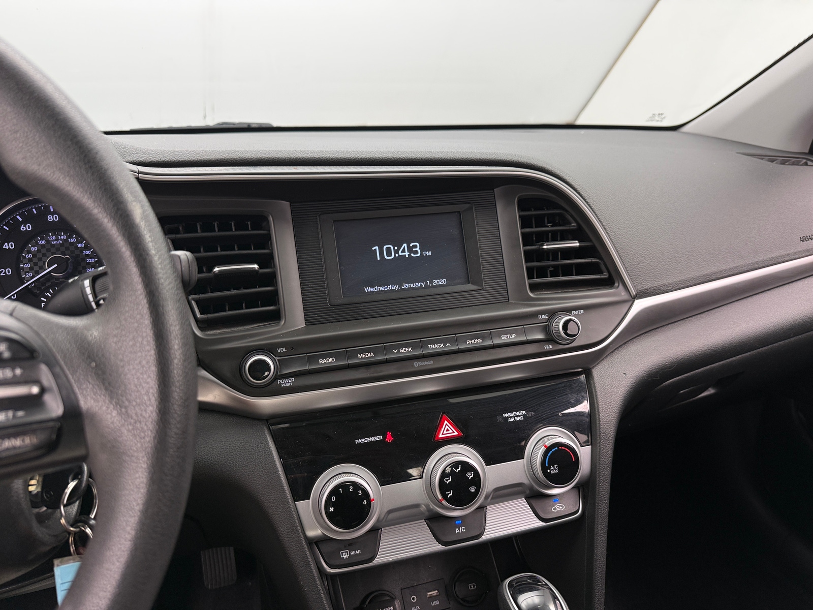 Thumbnail: 2019 Hyundai Elantra - 4