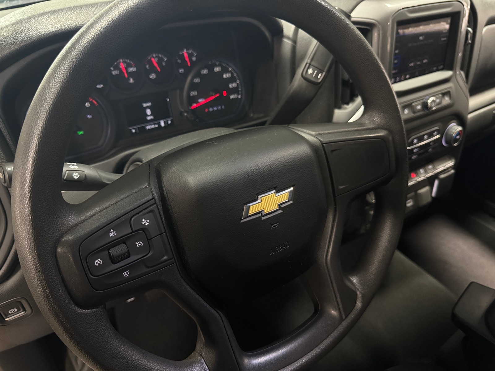 Thumbnail: 2023 Chevrolet Silverado 1500 - 5