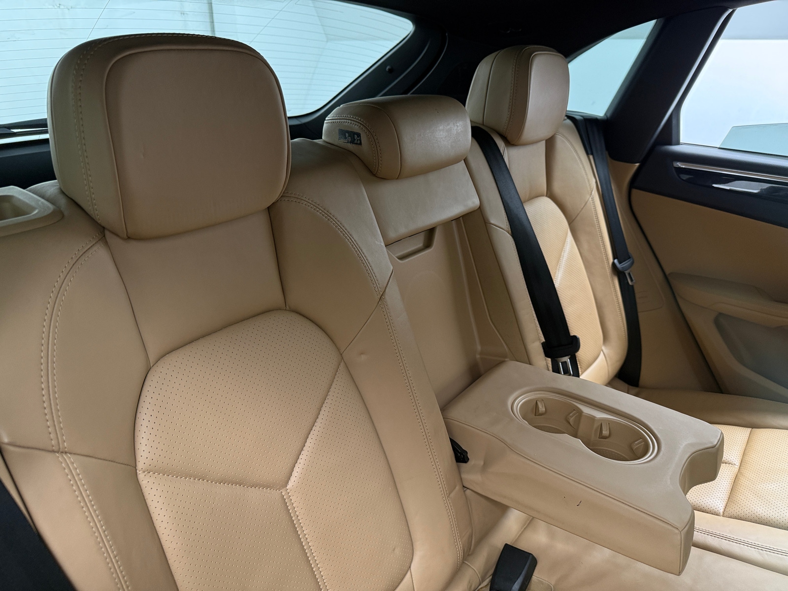 Thumbnail: 2017 Porsche Macan - 5