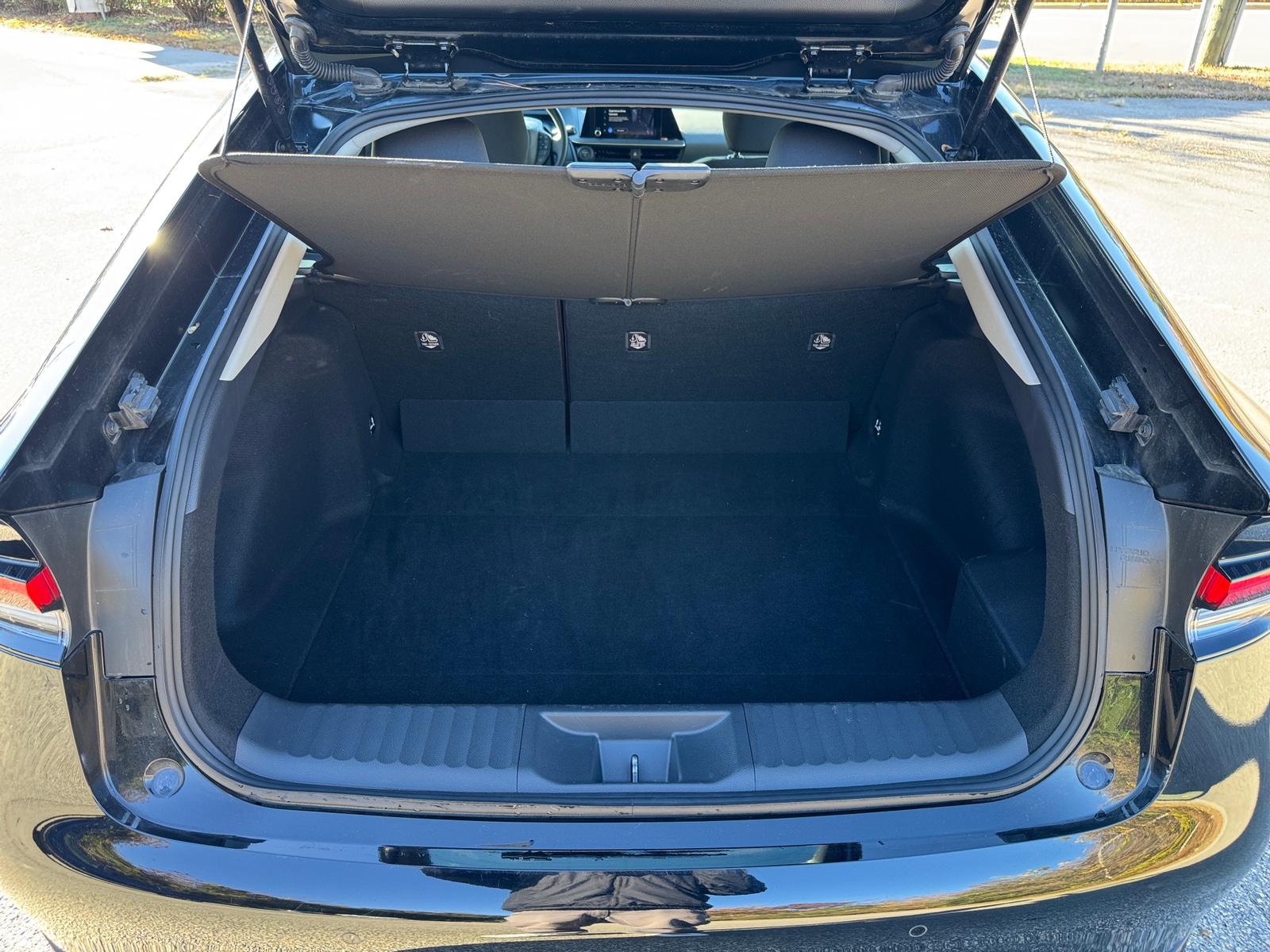 Thumbnail: 2025 Toyota Prius - 4