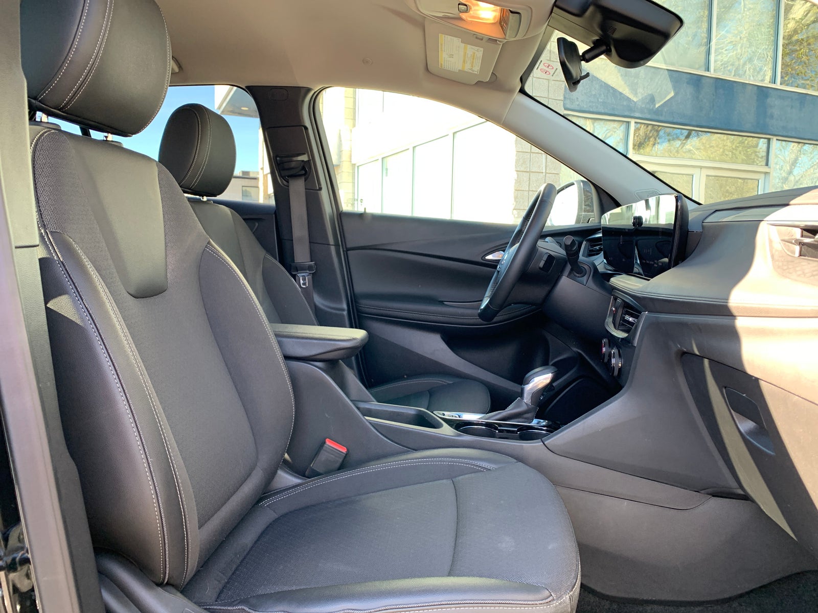 Thumbnail: 2025 Buick Encore GX - 2