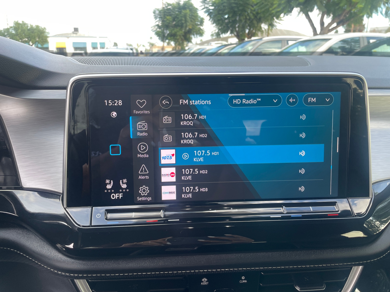 Thumbnail: 2025 Volkswagen Atlas - 4