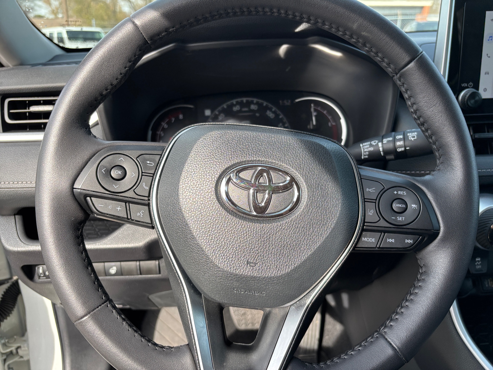 Thumbnail: 2025 Toyota RAV4 - 5