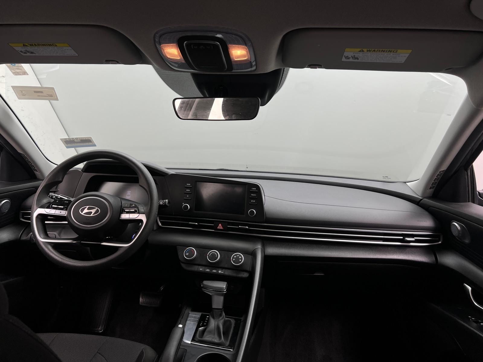 Thumbnail: 2024 Hyundai Elantra - 3