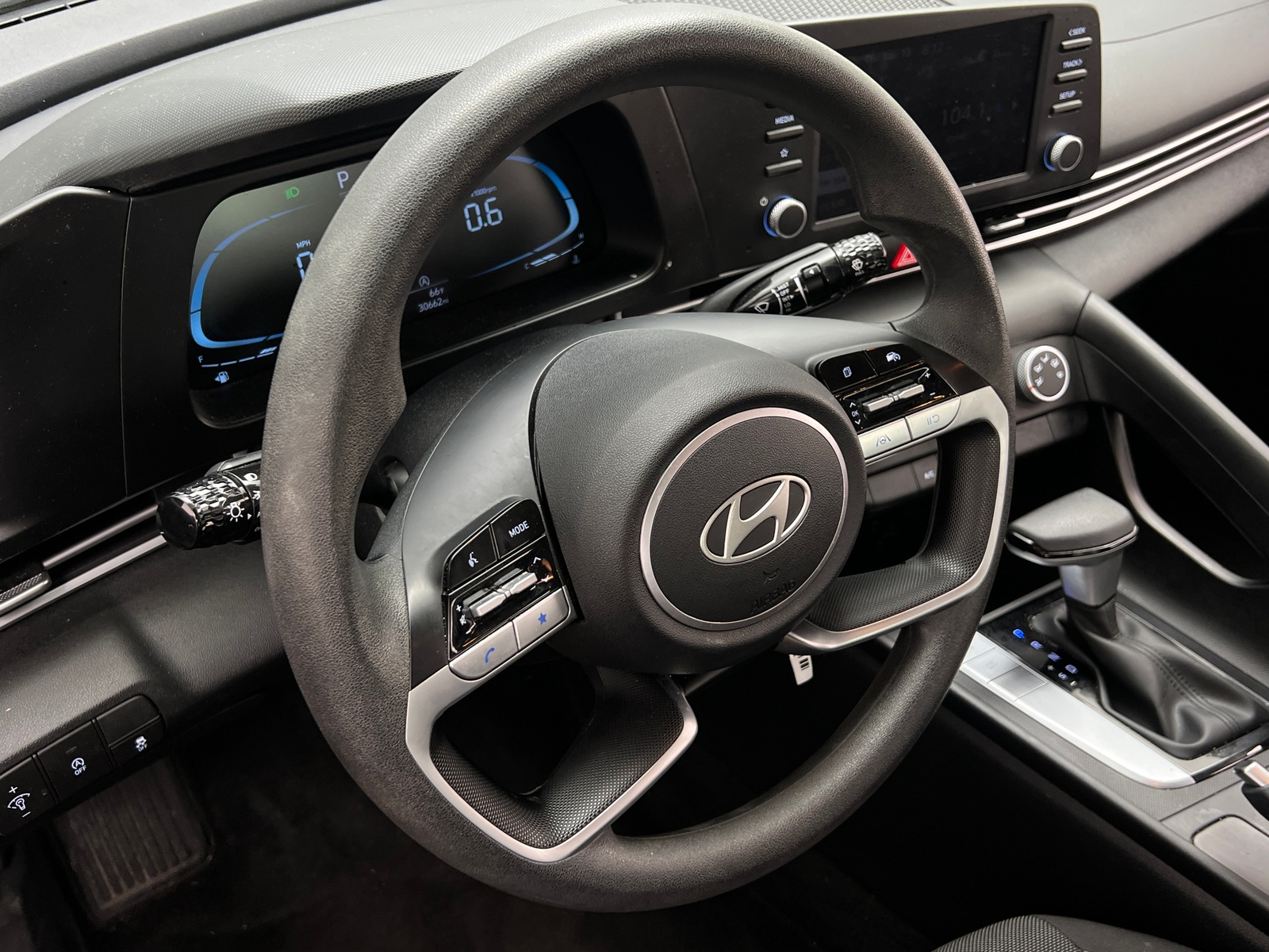 Thumbnail: 2024 Hyundai Elantra - 5