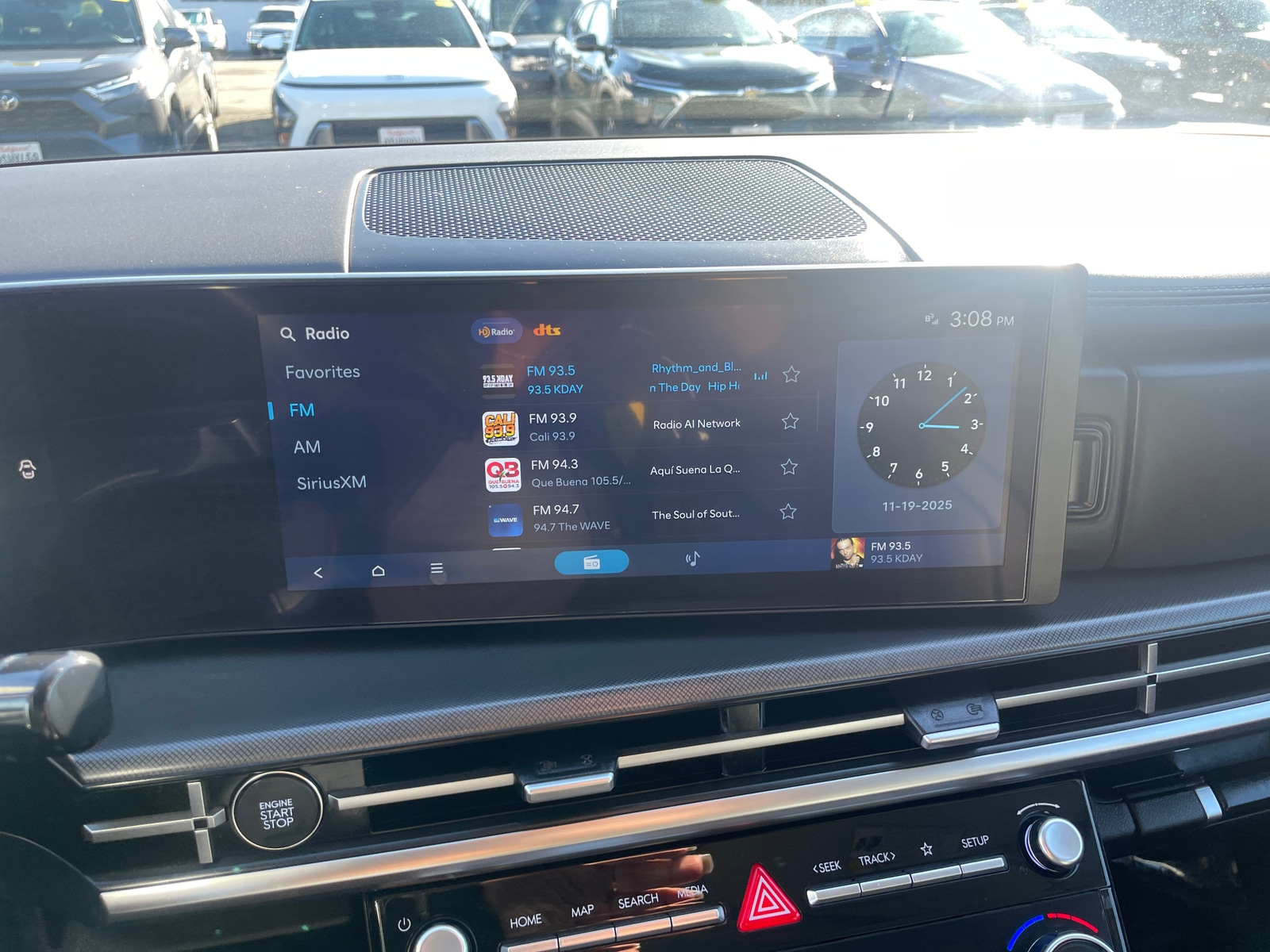 Thumbnail: 2025 Hyundai Santa Fe - 3