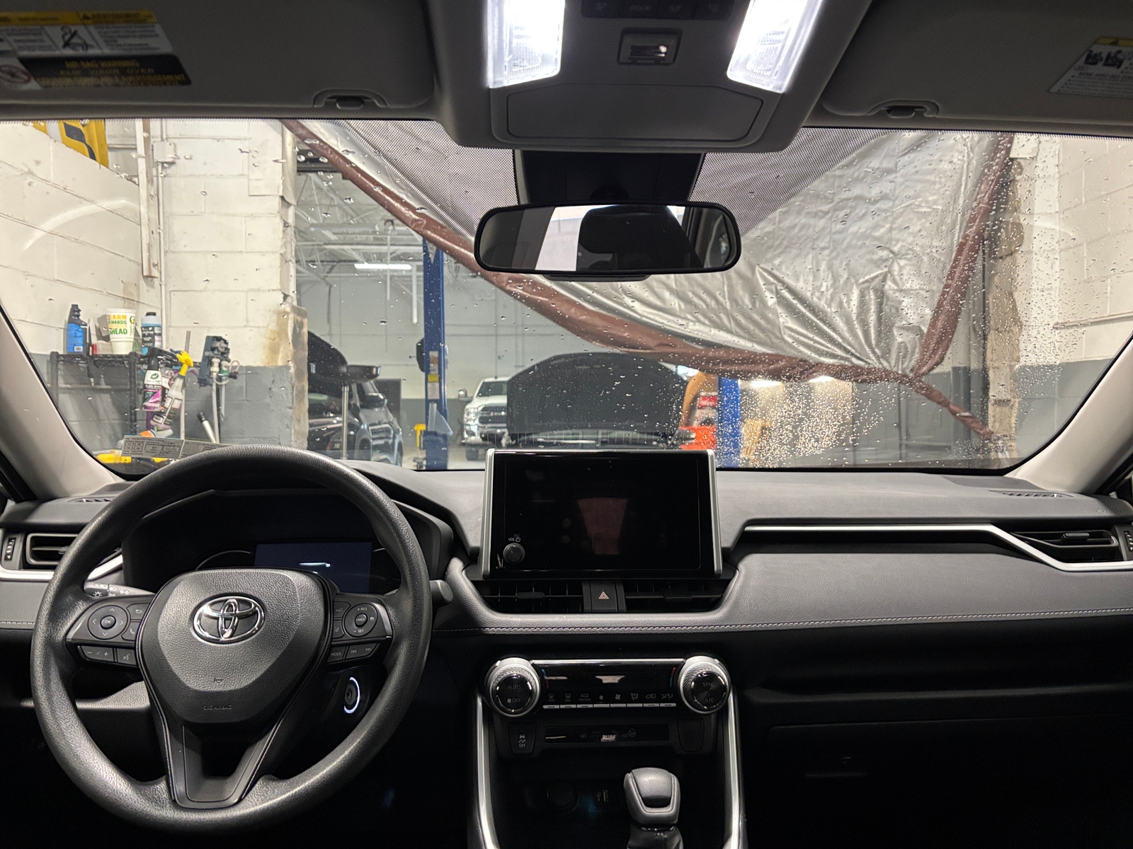 Thumbnail: 2025 Toyota RAV4 - 3