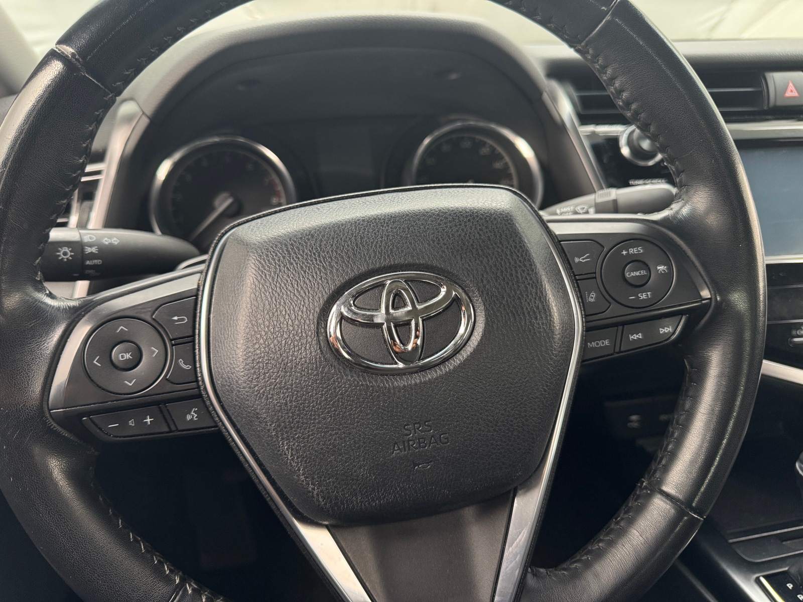 Thumbnail: 2019 Toyota Camry - 4