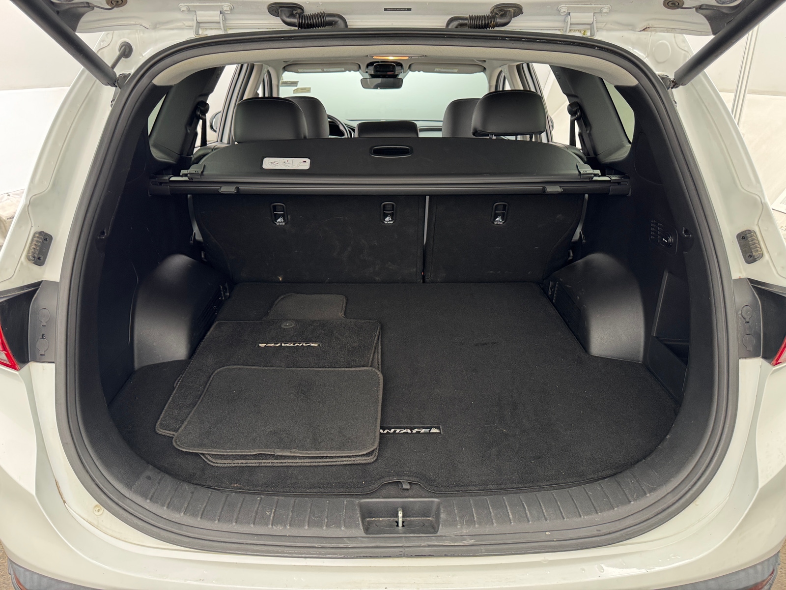 Thumbnail: 2023 Hyundai Santa Fe - 6