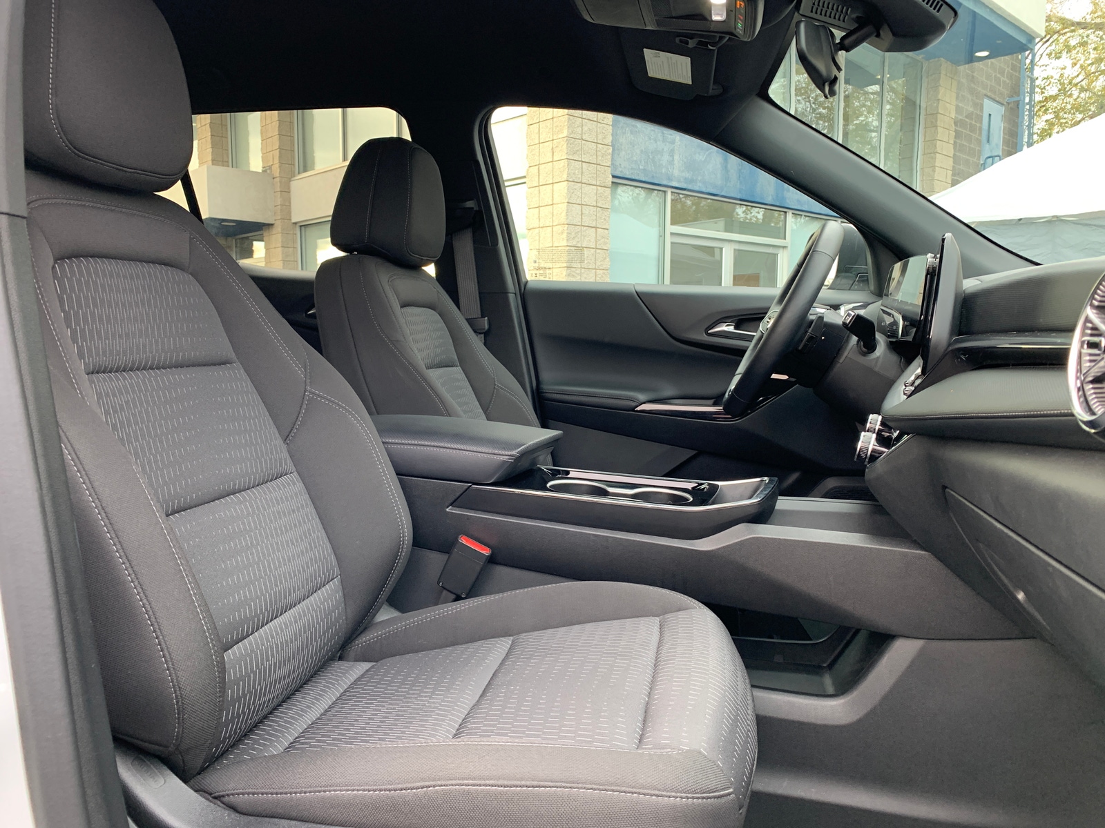 Thumbnail: 2025 Chevrolet Equinox - 2