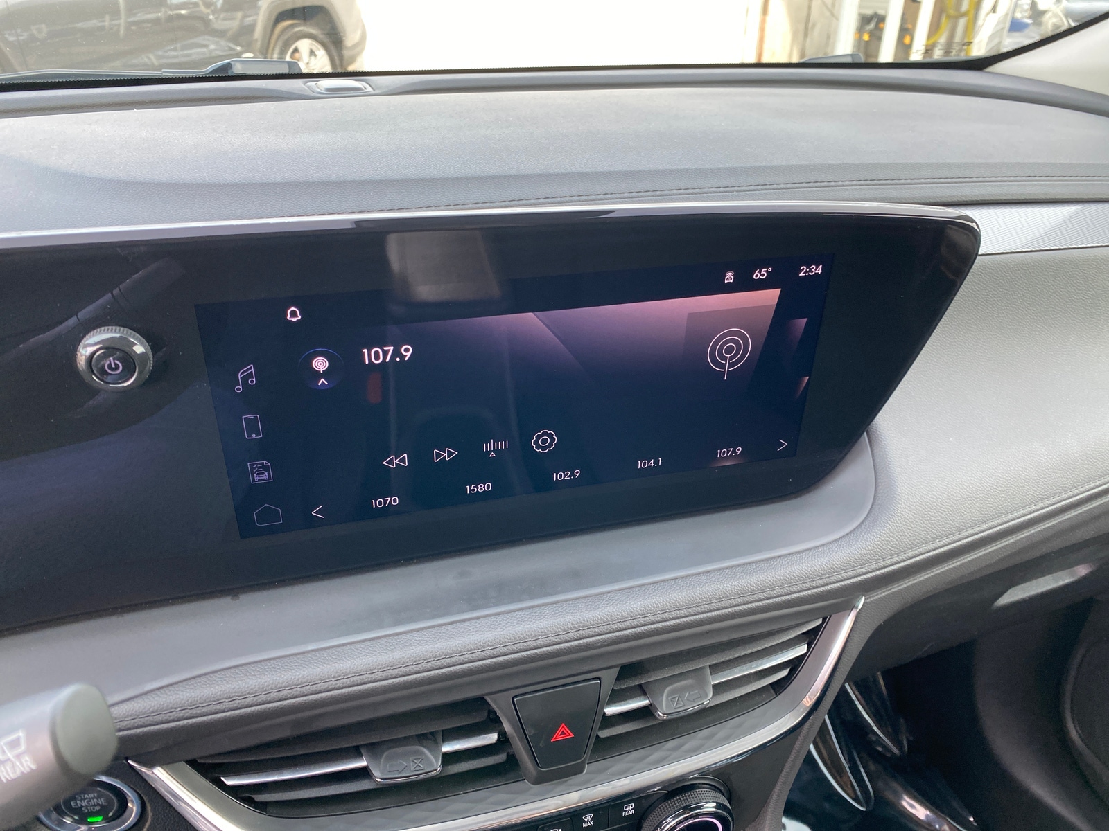 Thumbnail: 2025 Buick Encore GX - 4