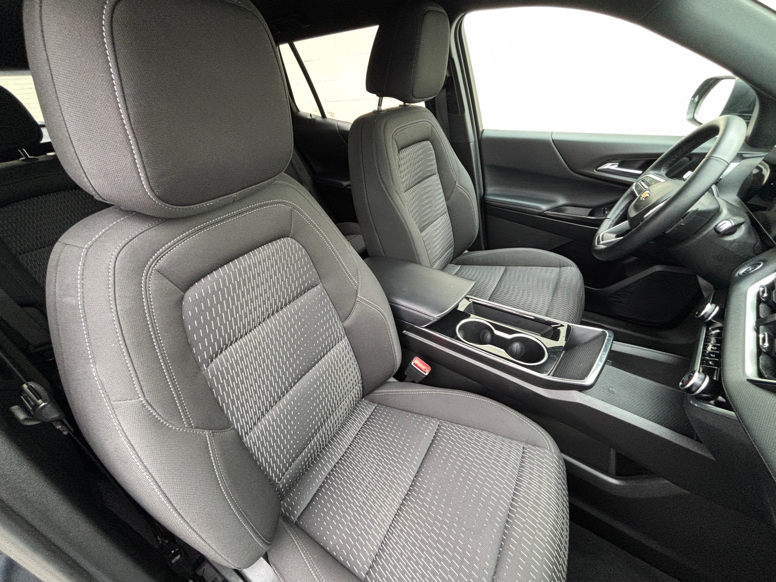 Thumbnail: 2025 Chevrolet Equinox - 2