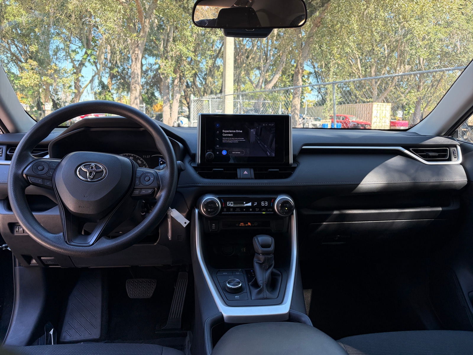 Thumbnail: 2025 Toyota RAV4 - 3