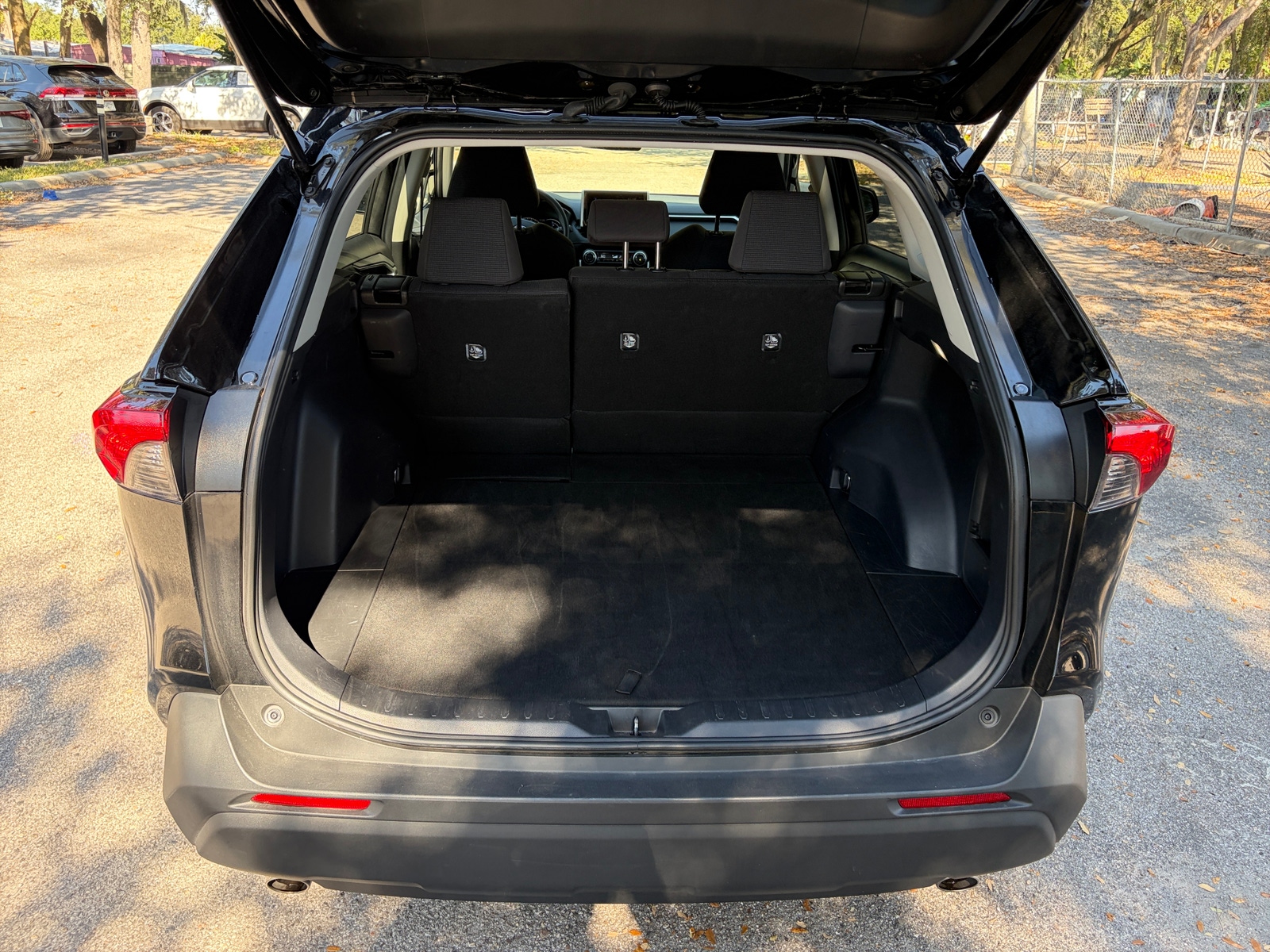 Thumbnail: 2025 Toyota RAV4 - 4