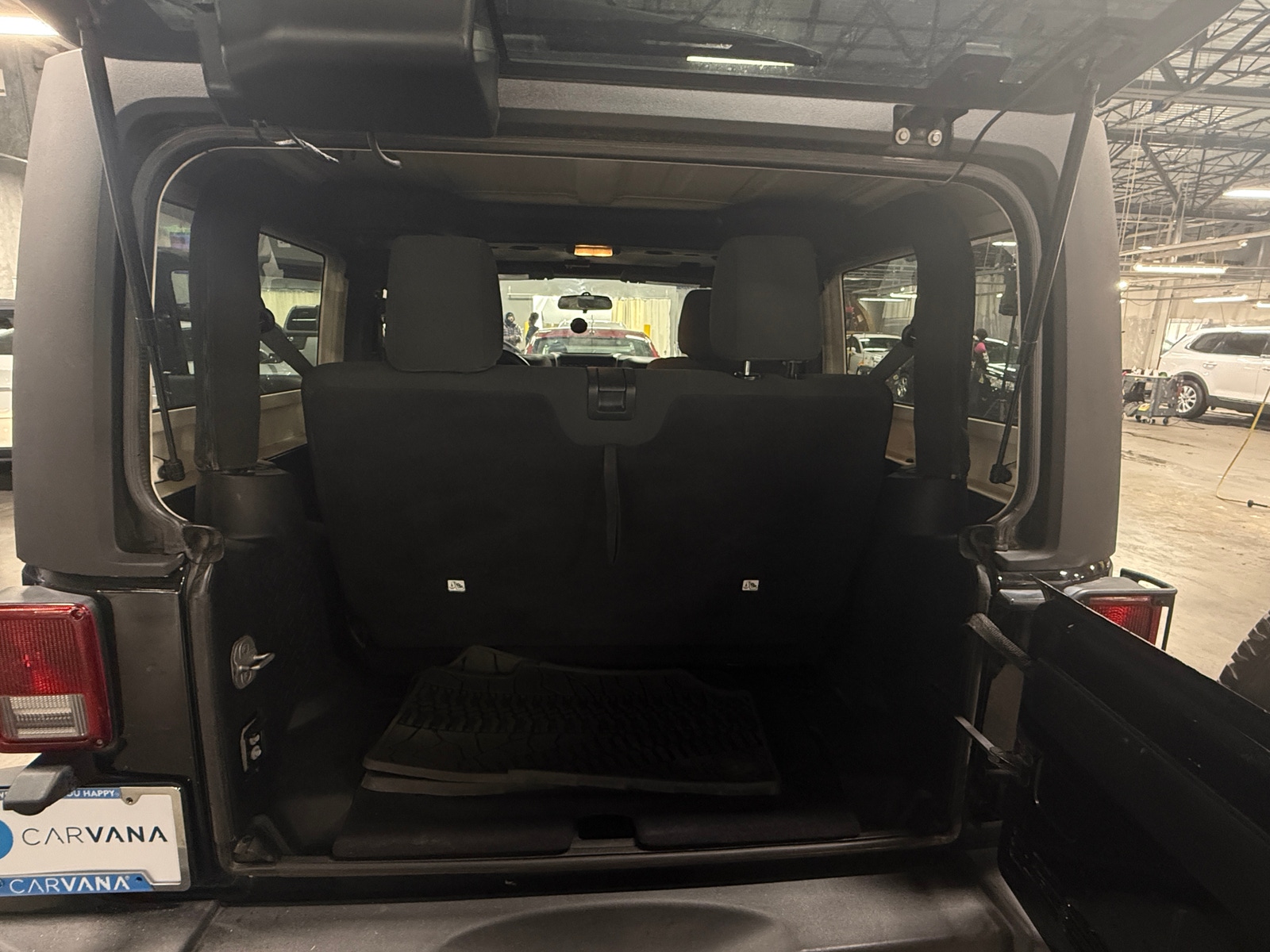 Thumbnail: 2011 Jeep Wrangler - 7