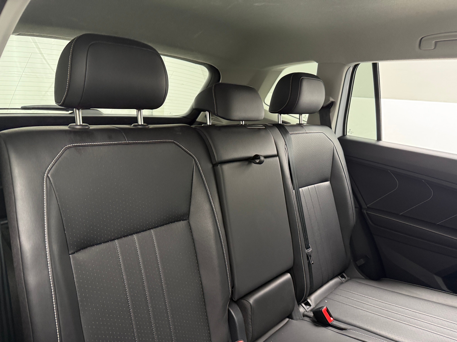 Thumbnail: 2024 Volkswagen Tiguan - 5