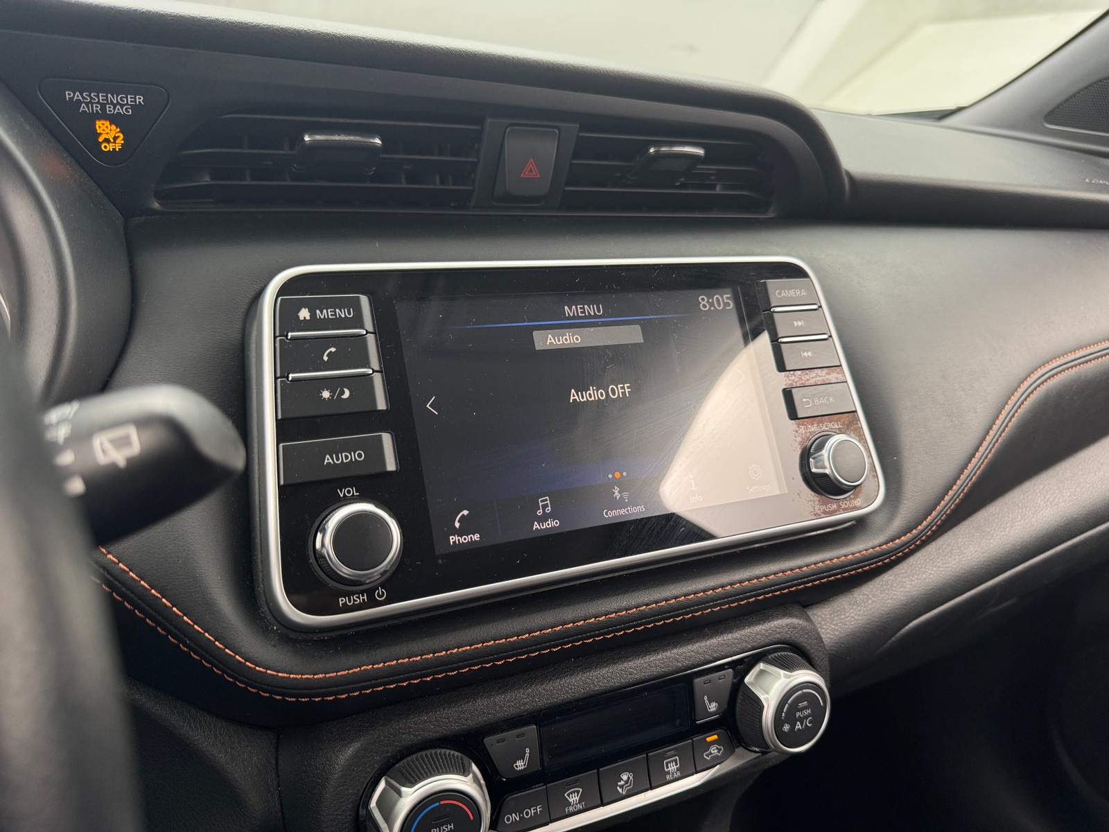 Thumbnail: 2020 Nissan Kicks - 3