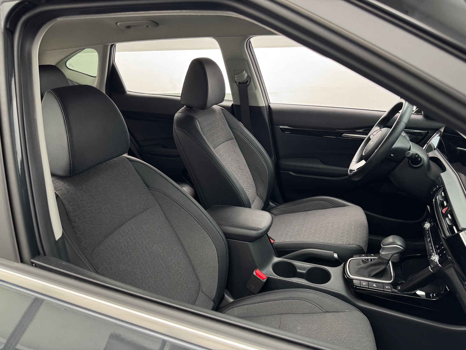 Thumbnail: 2024 Kia Seltos - 2