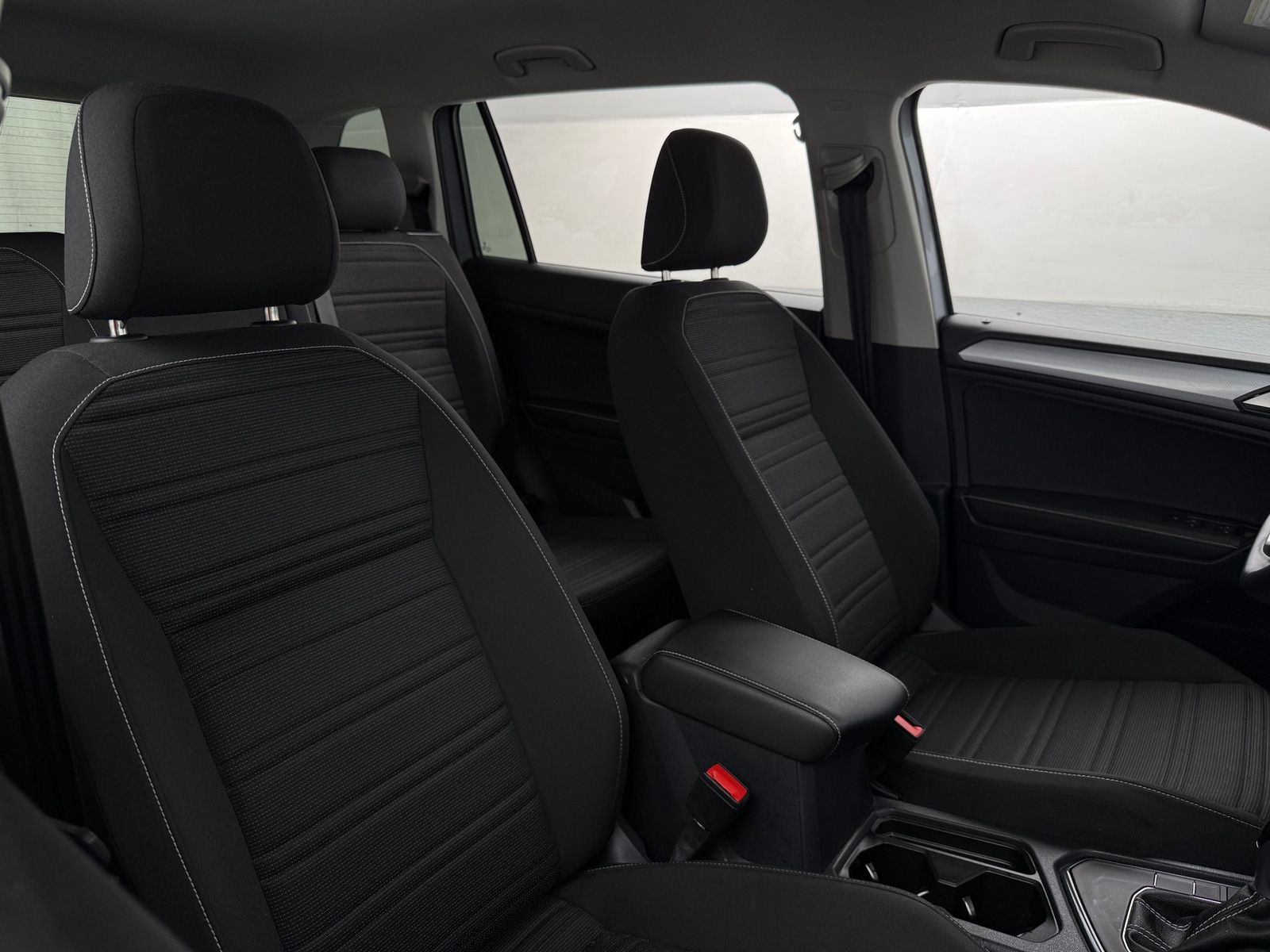 Thumbnail: 2024 Volkswagen Tiguan - 2