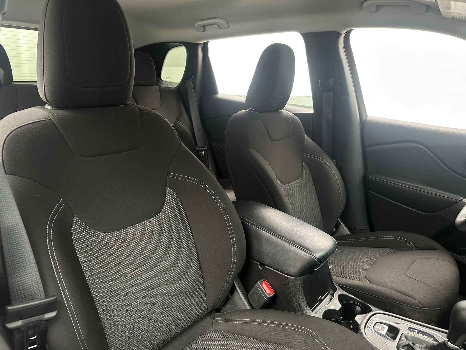 Thumbnail: 2019 Jeep Cherokee - 2