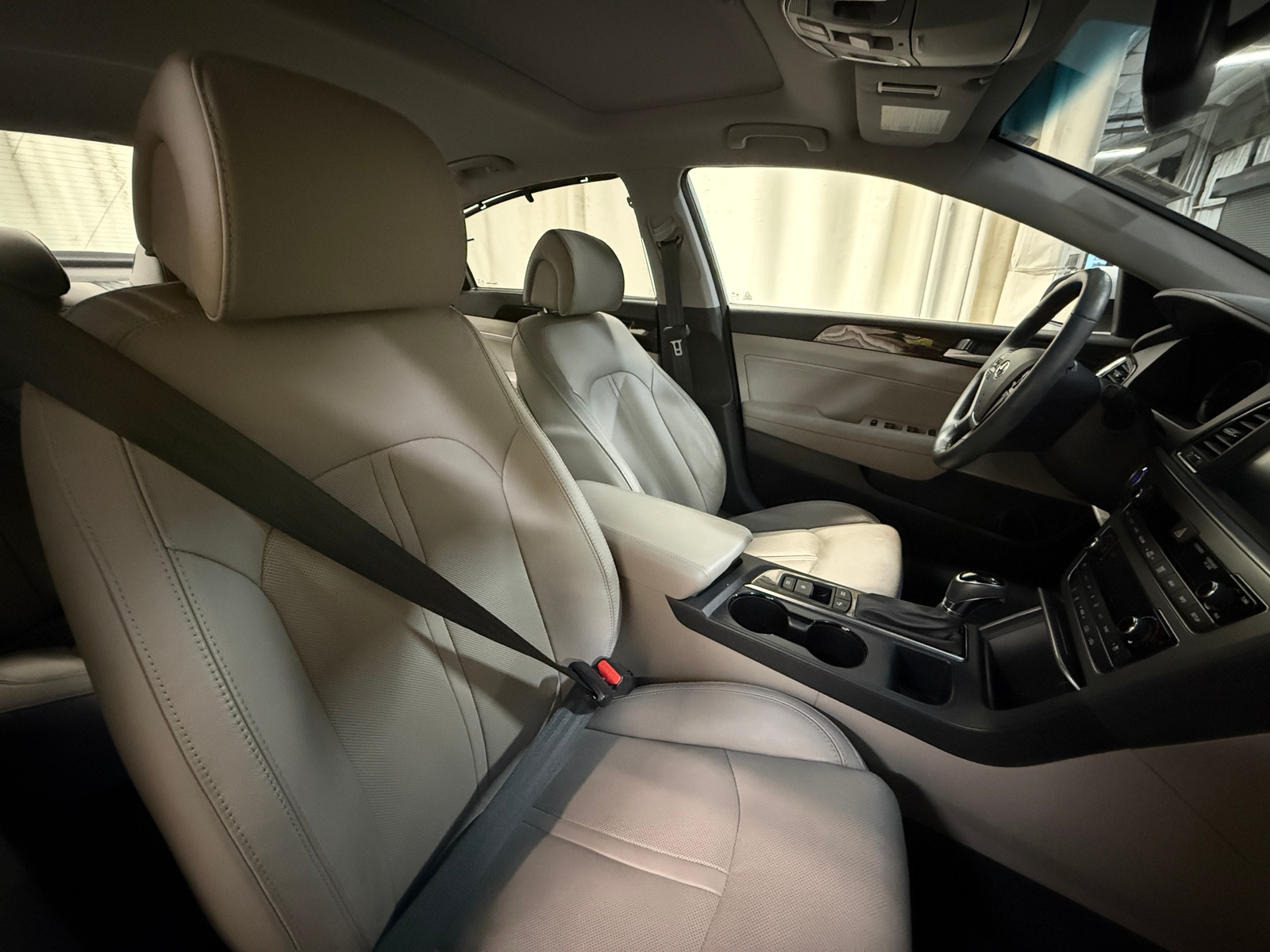 Thumbnail: 2017 Hyundai Sonata - 2