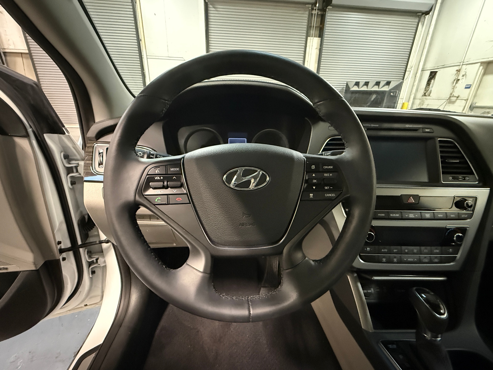 Thumbnail: 2017 Hyundai Sonata - 5