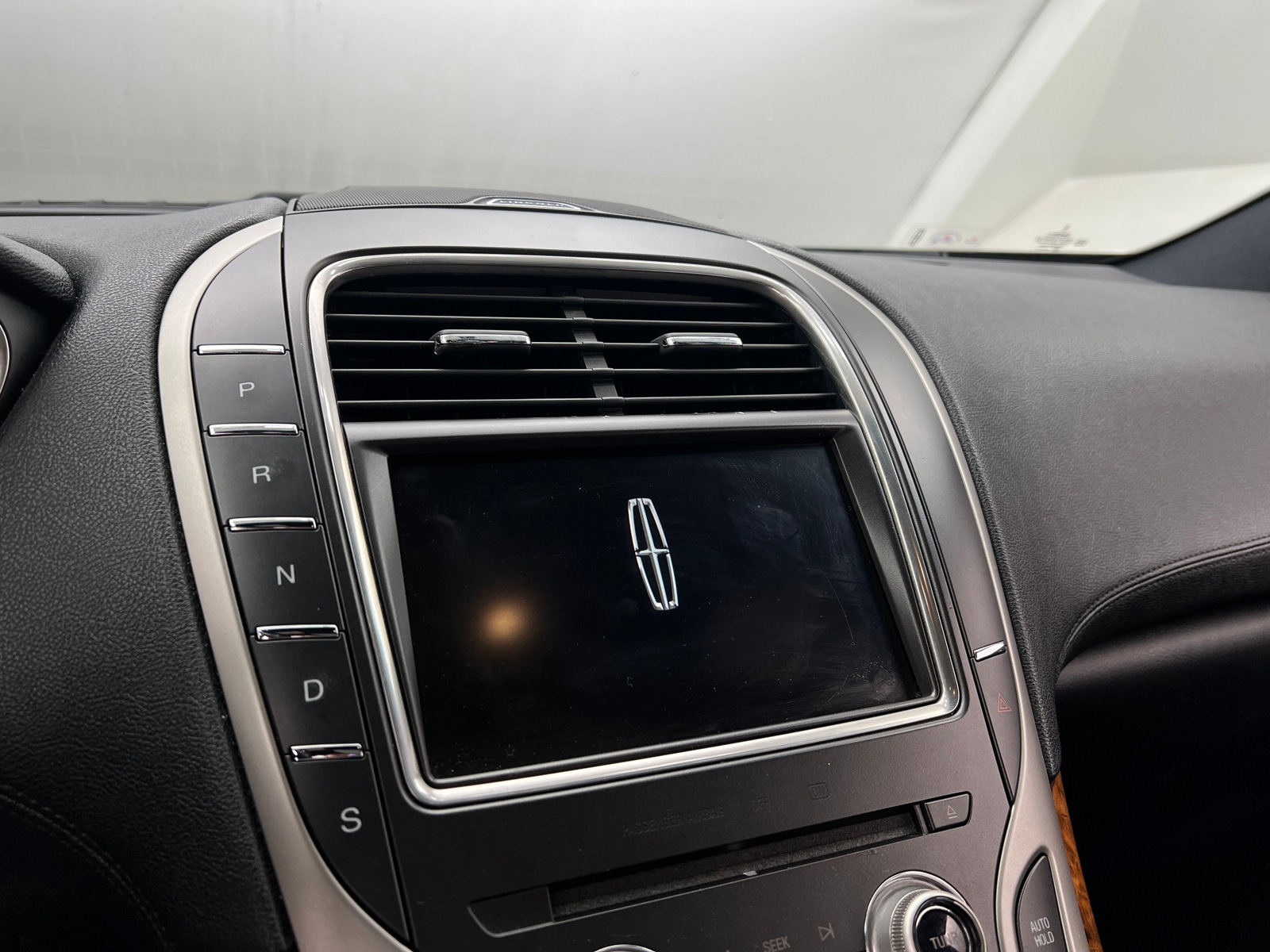 Thumbnail: 2016 Lincoln MKX - 3