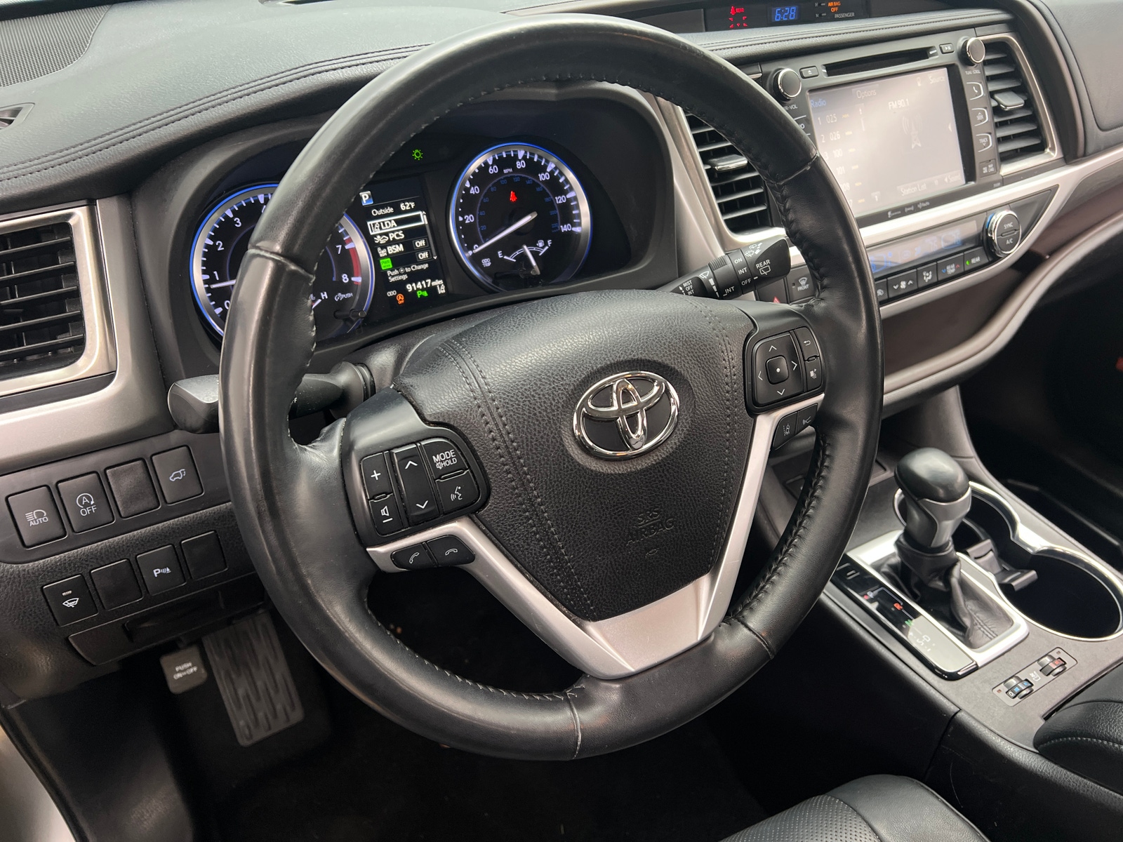 Thumbnail: 2018 Toyota Highlander - 4