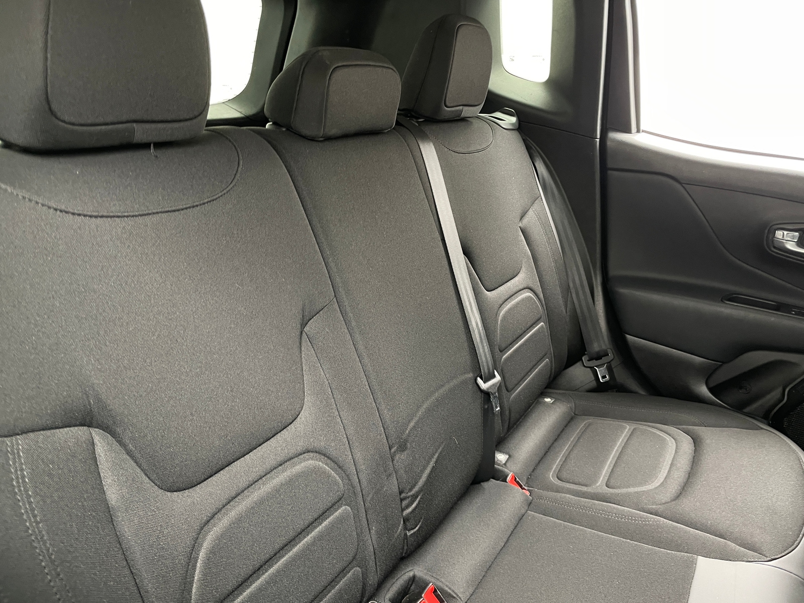 Thumbnail: 2017 Jeep Renegade - 6