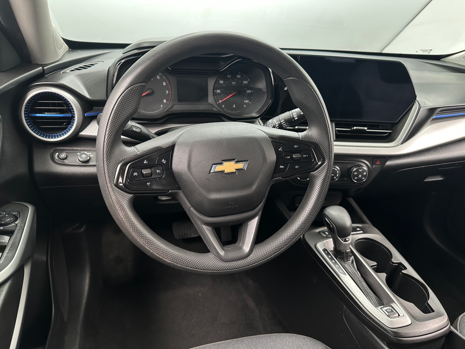 Thumbnail: 2024 Chevrolet Trax - 5