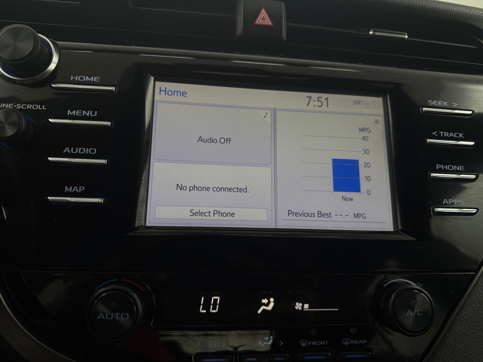 Thumbnail: 2019 Toyota Camry - 4