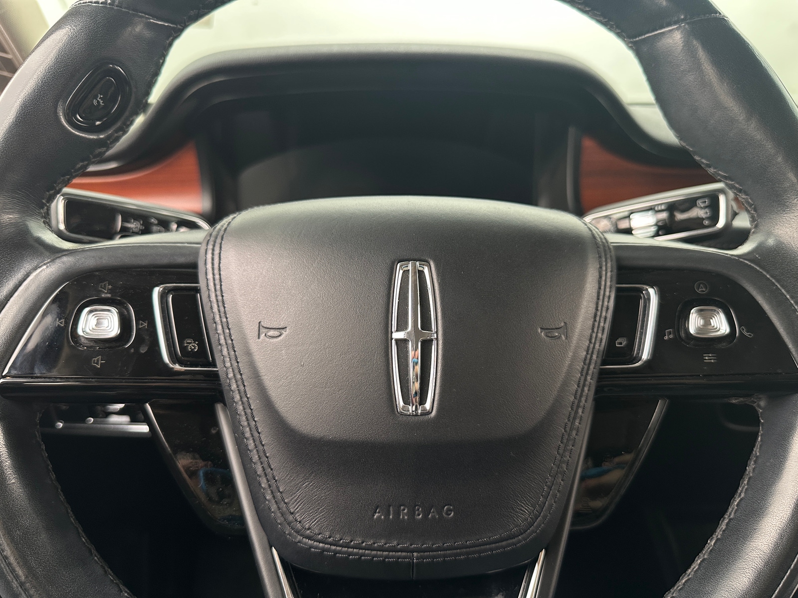 Thumbnail: 2021 Lincoln Aviator - 4