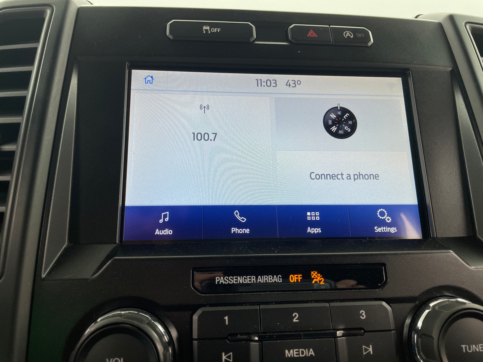 Thumbnail: 2020 Ford Econoline - 4