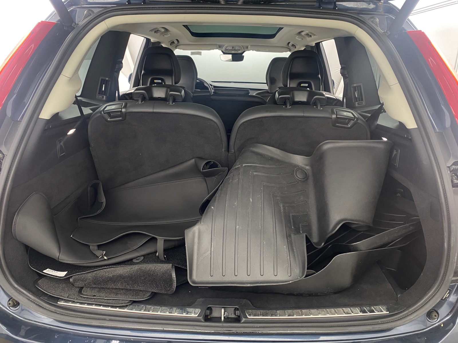 Thumbnail: 2024 Volvo XC90 - 6