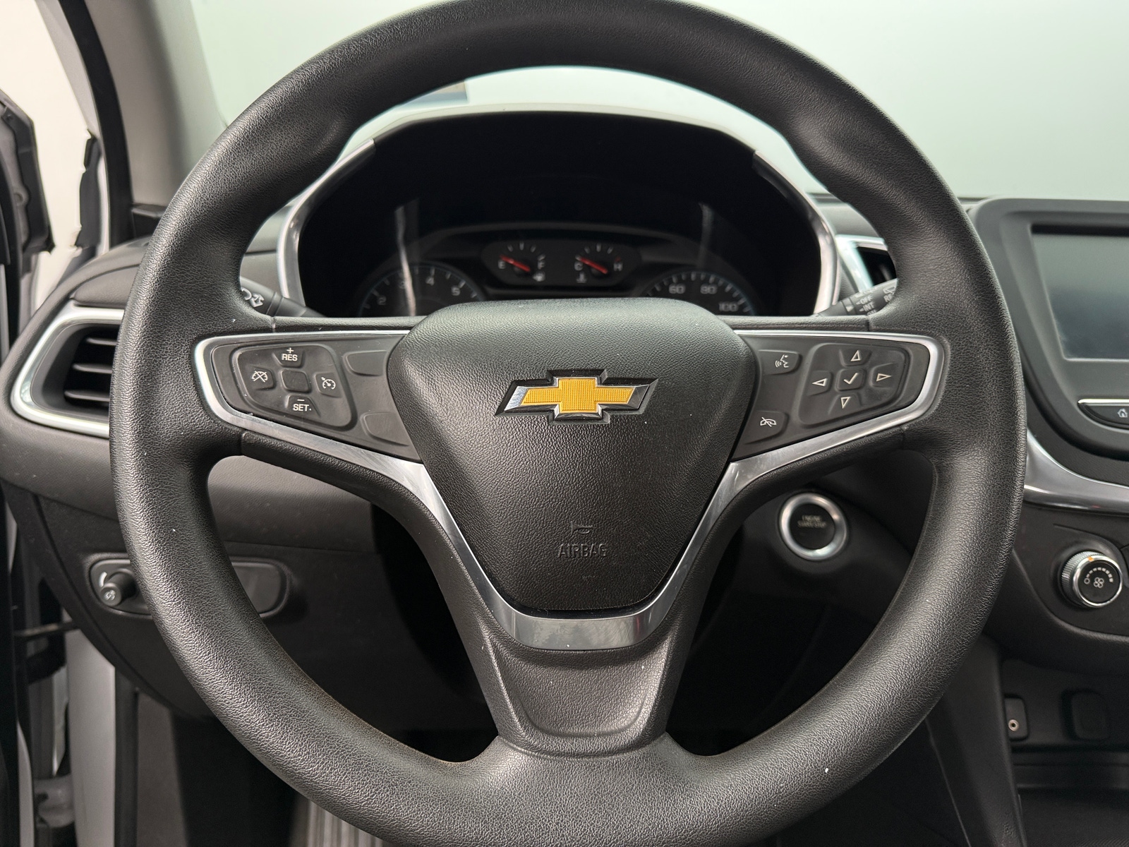 Thumbnail: 2018 Chevrolet Equinox - 5