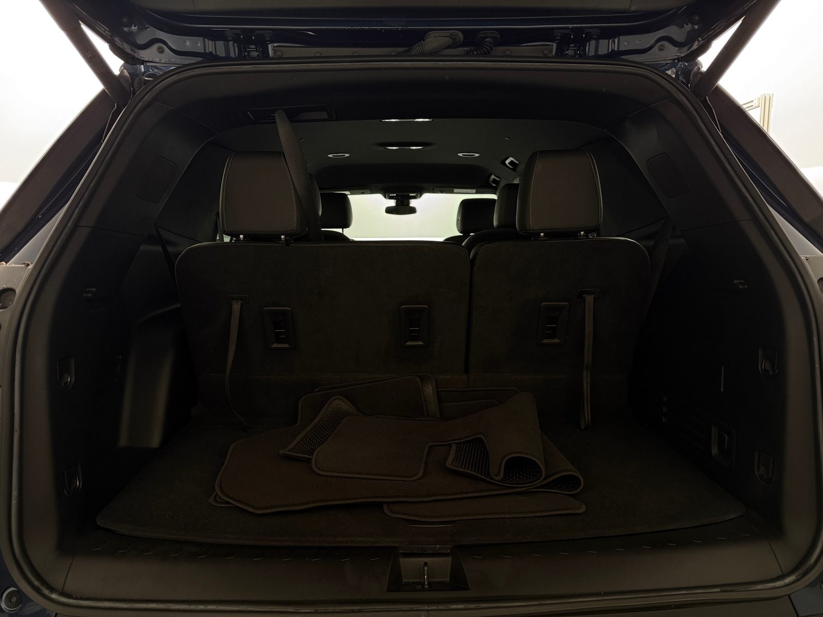 Thumbnail: 2023 Chevrolet Traverse - 7