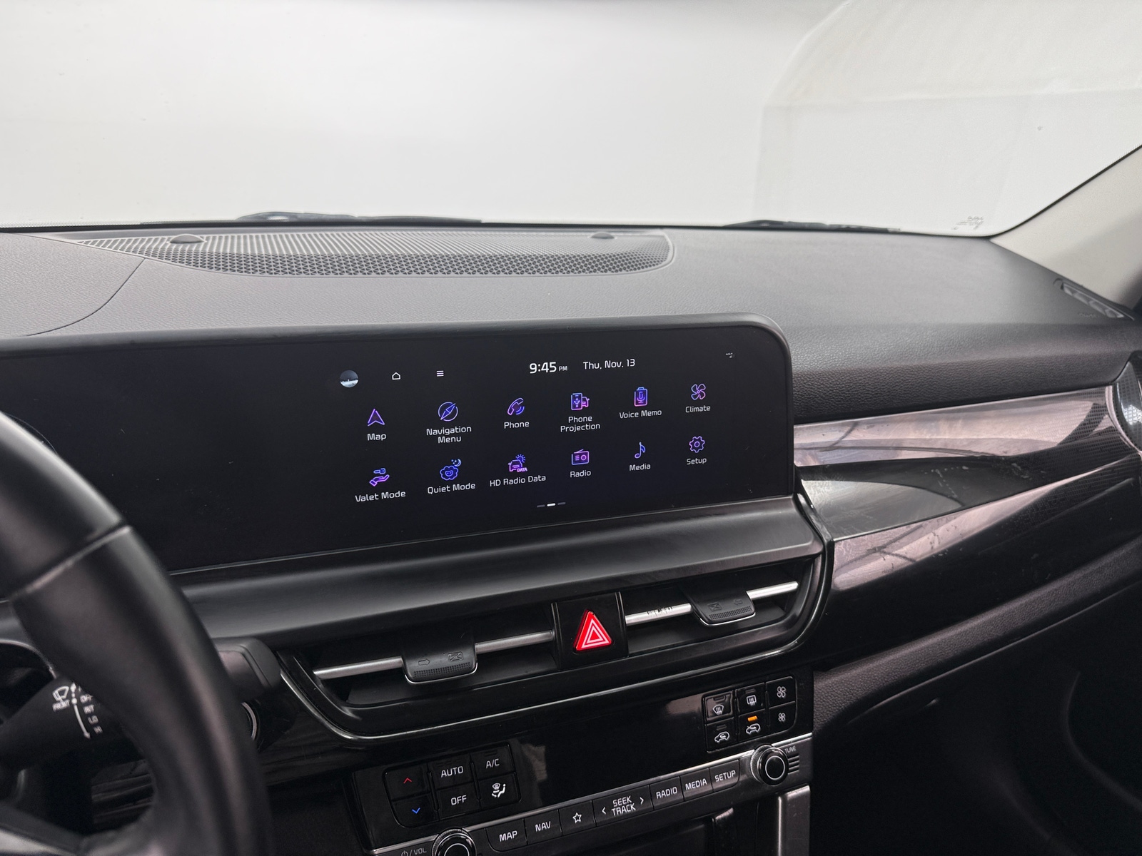 Thumbnail: 2024 Kia Seltos - 4