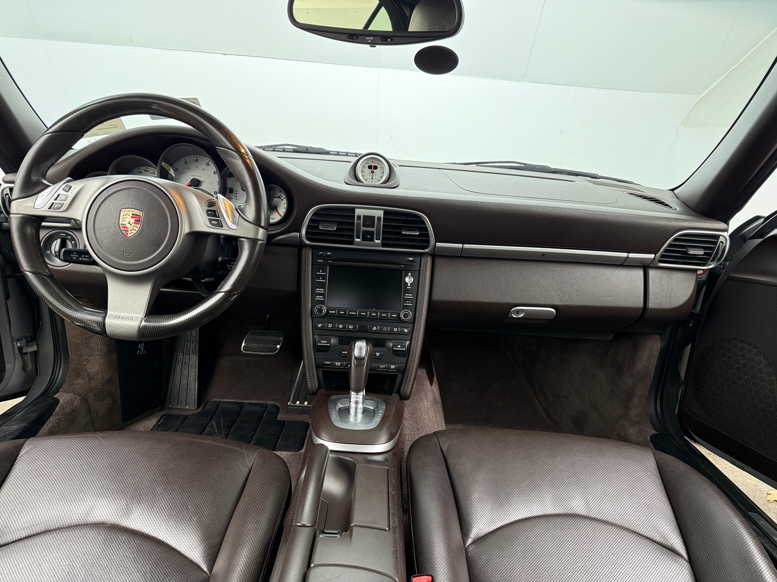 Thumbnail: 2010 Porsche 911 - 2